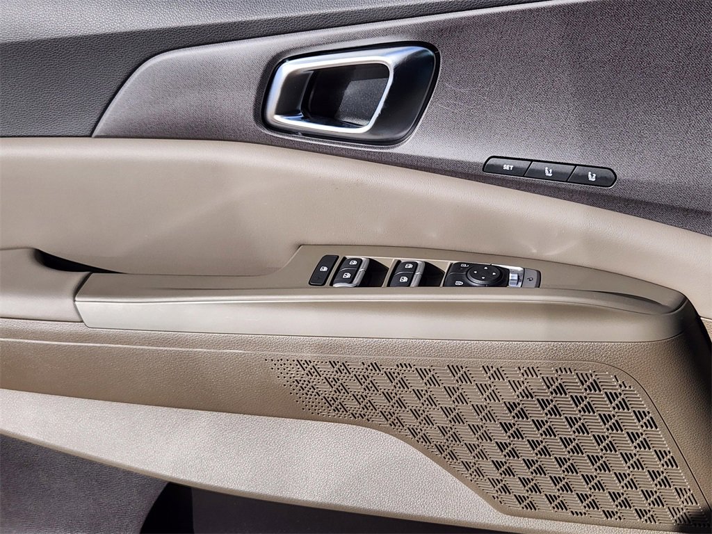 New 2026 Kia Carnival EX image 6