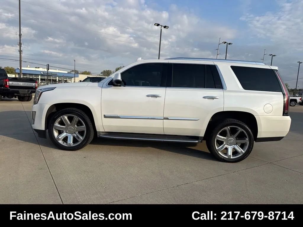 Used 2016 Cadillac Escalade Luxury image 8
