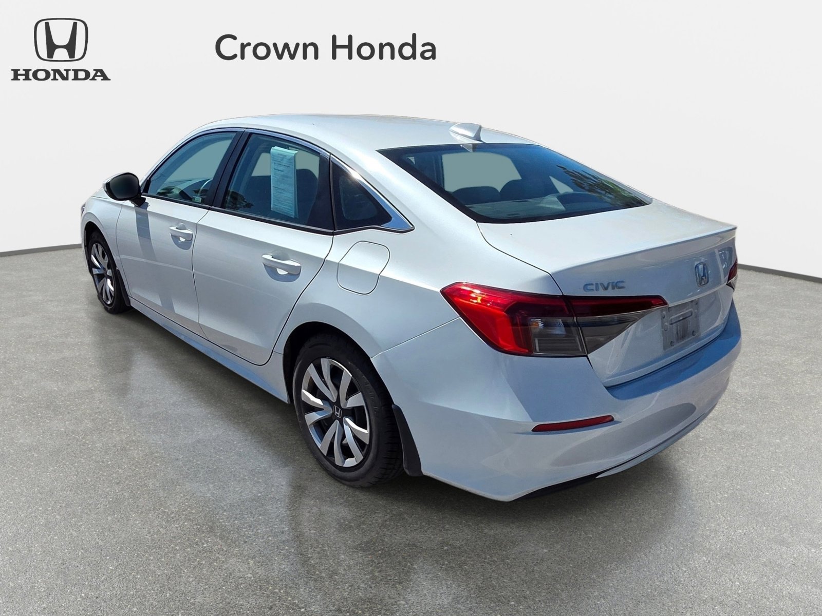 Used 2024 Honda Civic LX image 3
