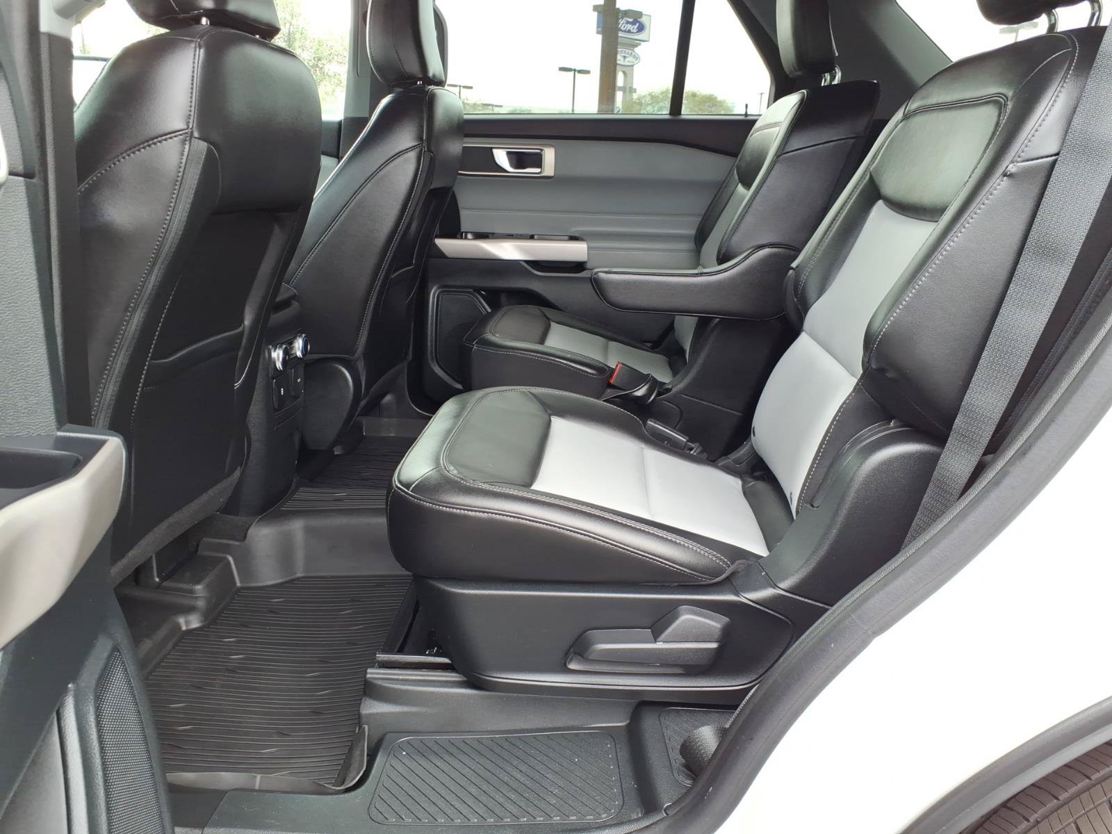 Certified 2023 Ford Explorer XLT w/ Equipment Group 202A AWD/4WD image 18