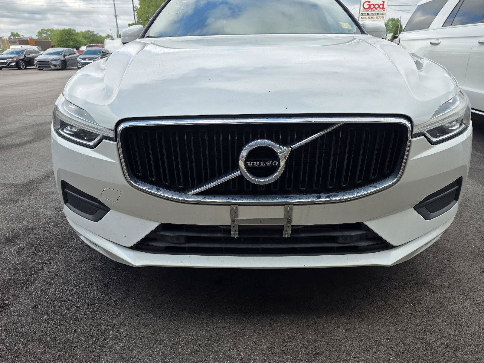 Used 2019 Volvo XC60 T5 Momentum w/ Premium Package AWD/4WD image 9