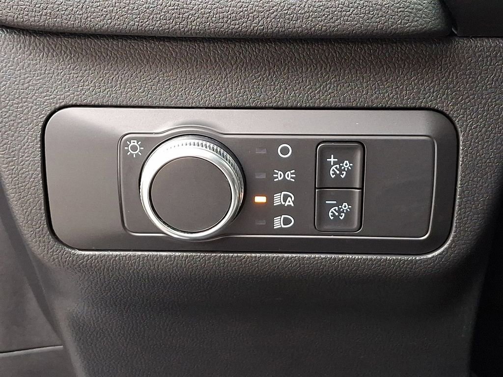 Used 2022 Ford Escape SE w/ Cold Weather Package image 23