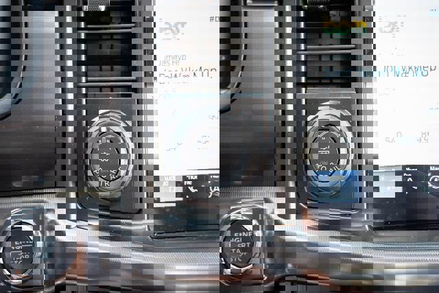 New 2025 Ford F150 Lariat w/ Equipment Group 501A Mid image 27