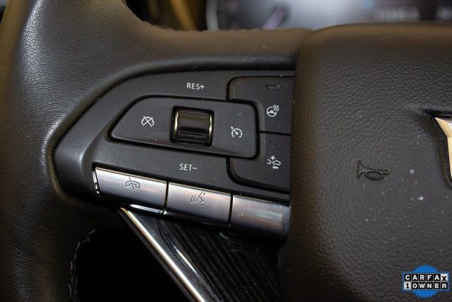 Used 2025 Cadillac XT6 Premium Luxury image 26