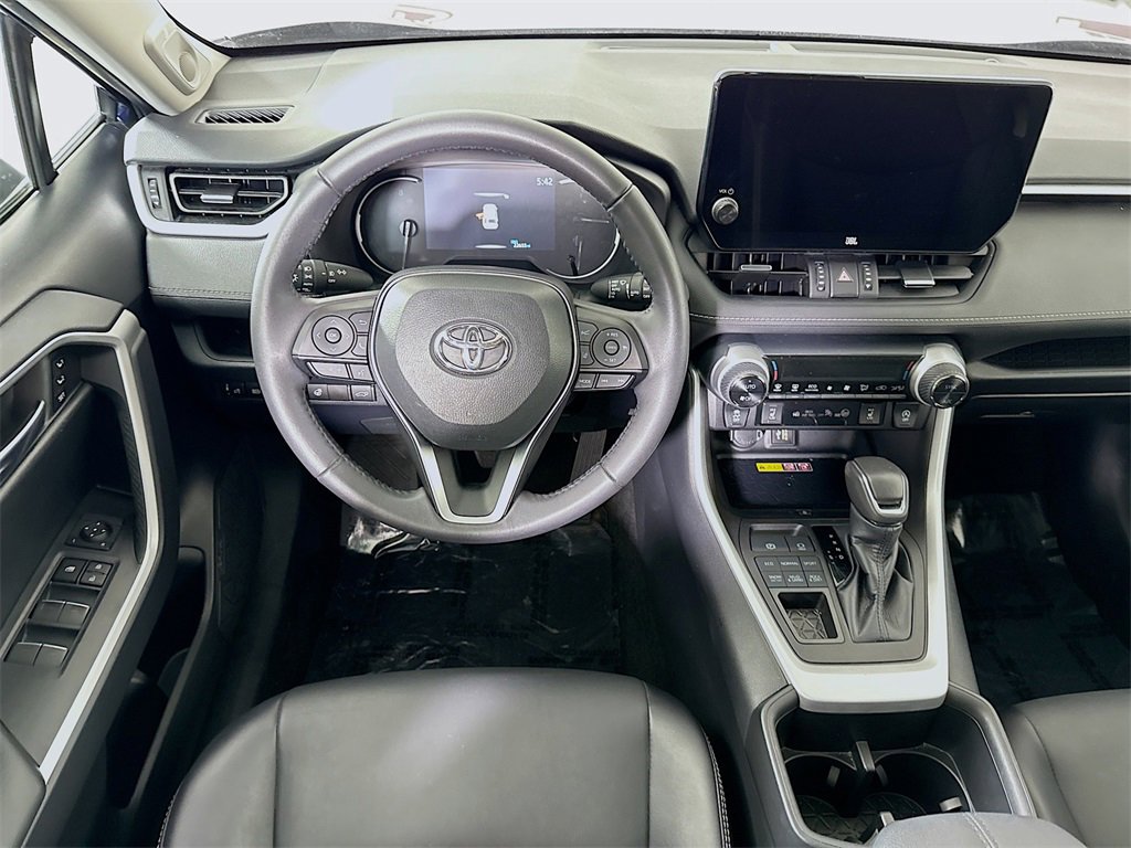 Certified 2023 Toyota RAV4 XLE Premium image 4