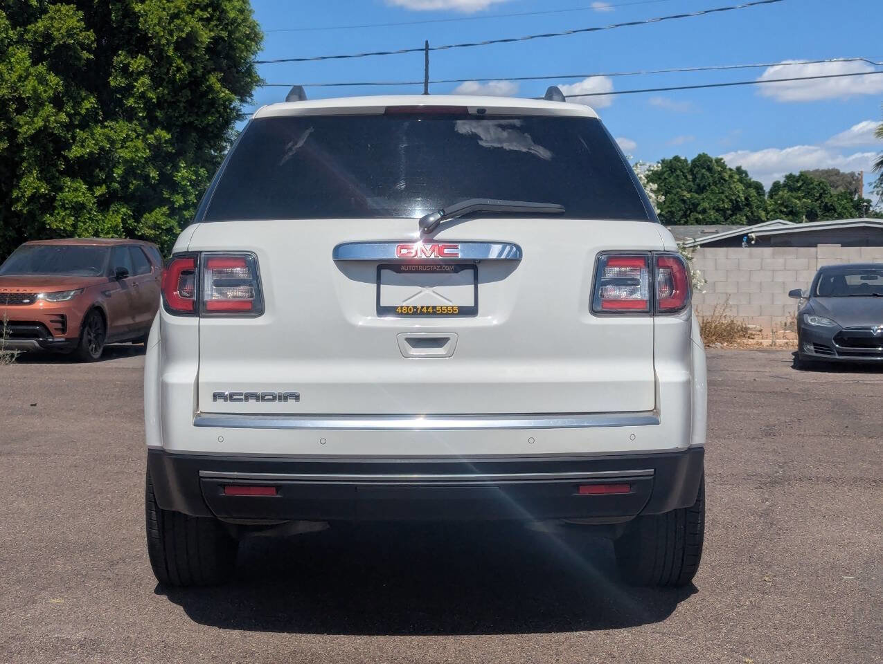 Used 2013 GMC Acadia SLT image 2