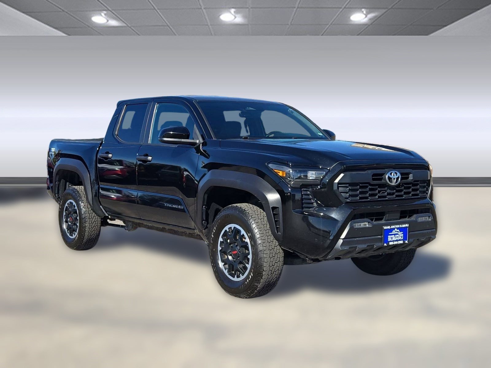 Used 2024 Toyota Tacoma TRD Off-Road image 6
