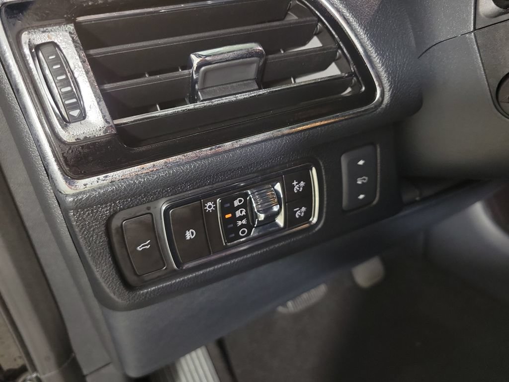 Certified 2023 Lincoln Navigator Reserve AWD/4WD image 24