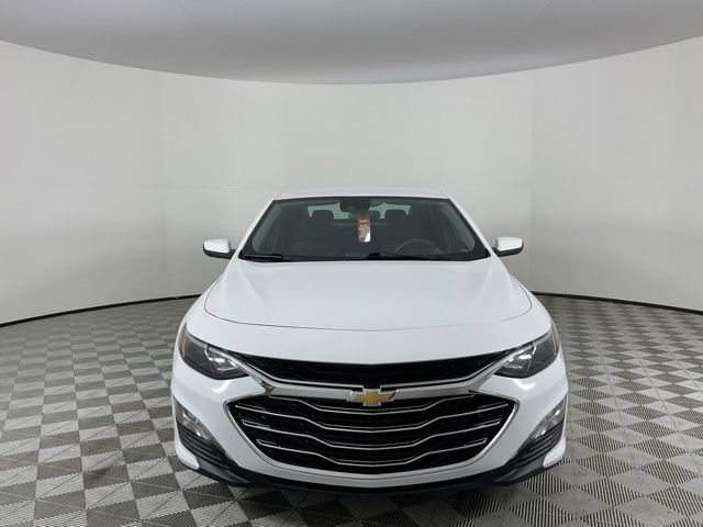 Used 2023 Chevrolet Malibu LT w/ Driver Confidence Package FWD image 2