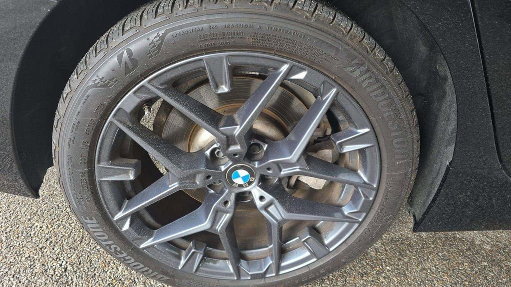 Used 2025 BMW 330i xDrive 330i xDrive w/ Convenience Package image 8