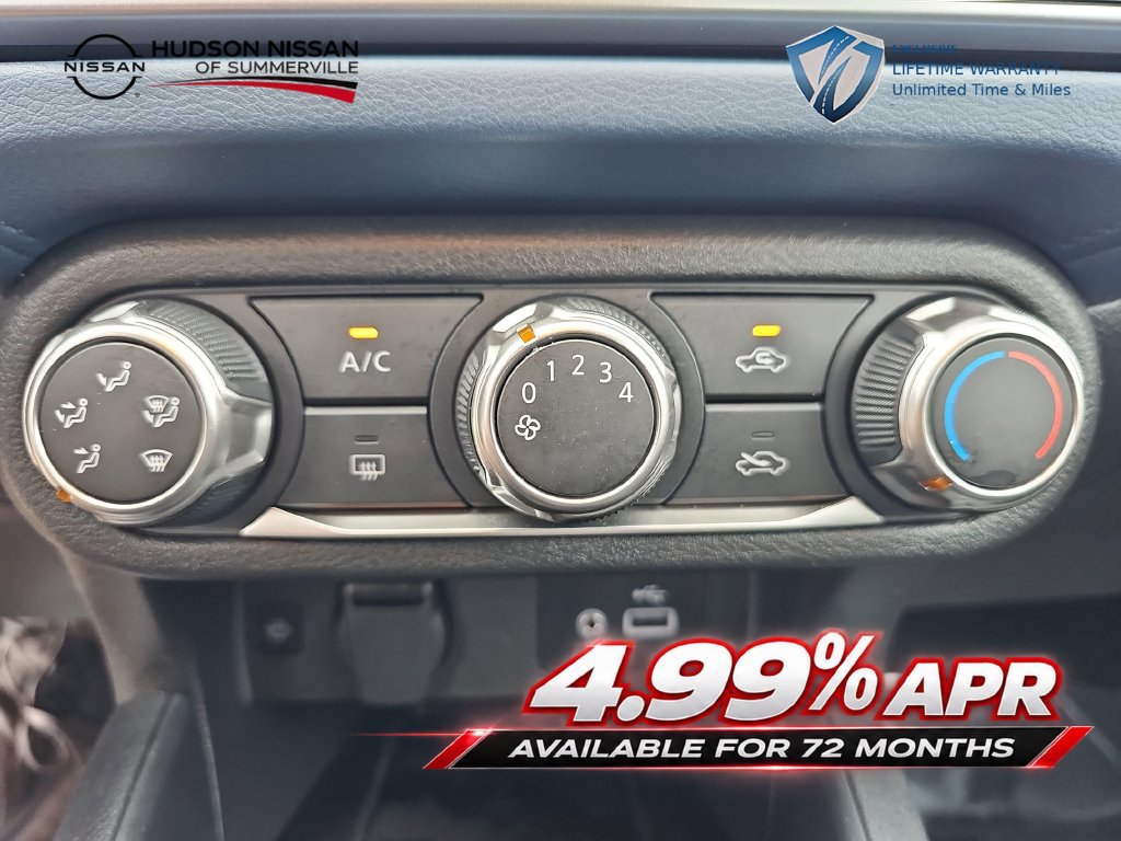 Used 2025 Nissan Versa SV w/ Trunk Package FWD image 25