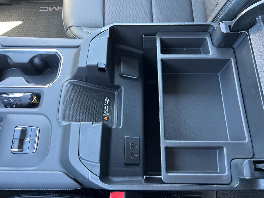 New 2025 GMC Sierra 3500 Denali image 28