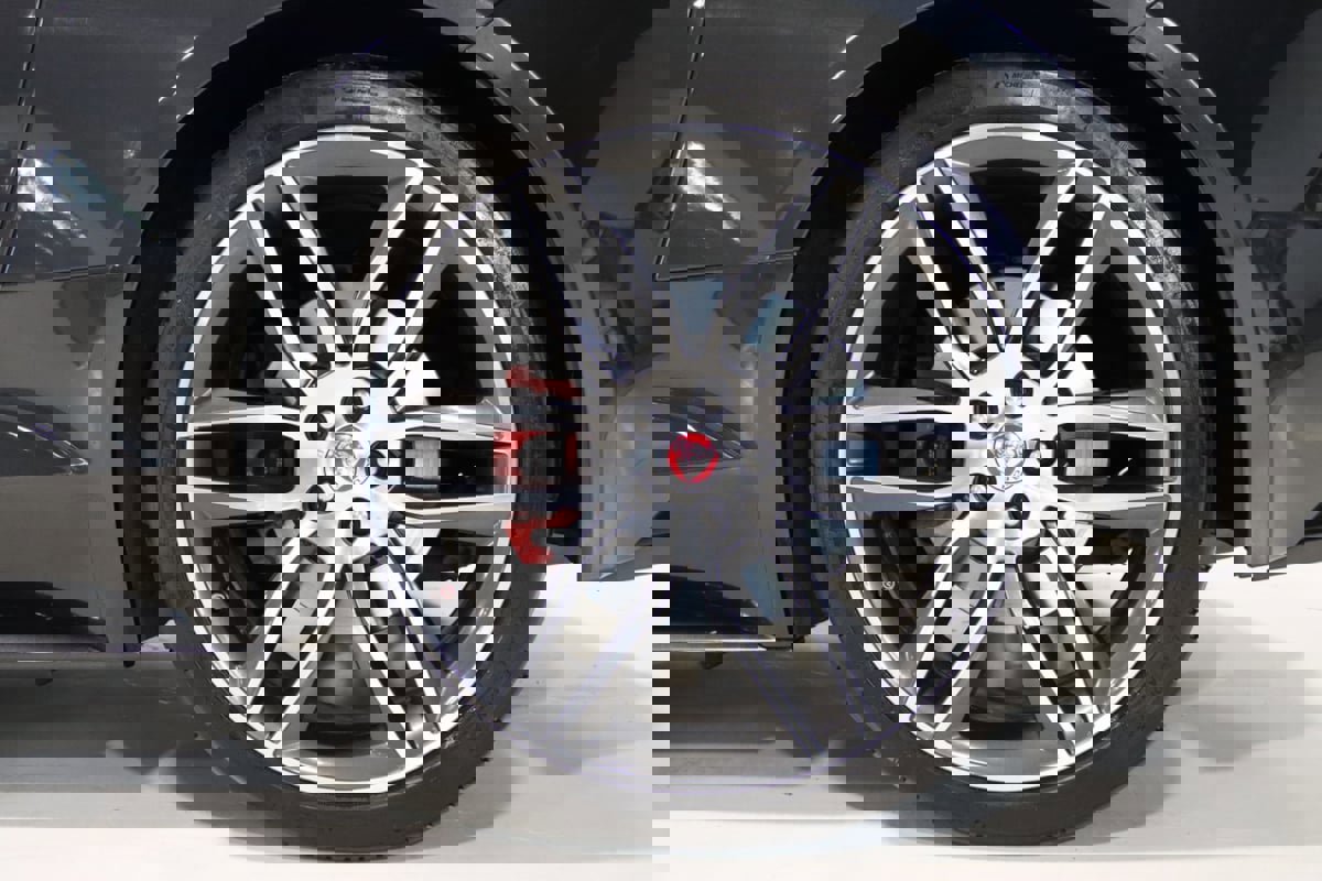 Used 2021 Jaguar F-TYPE R-Dynamic image 88