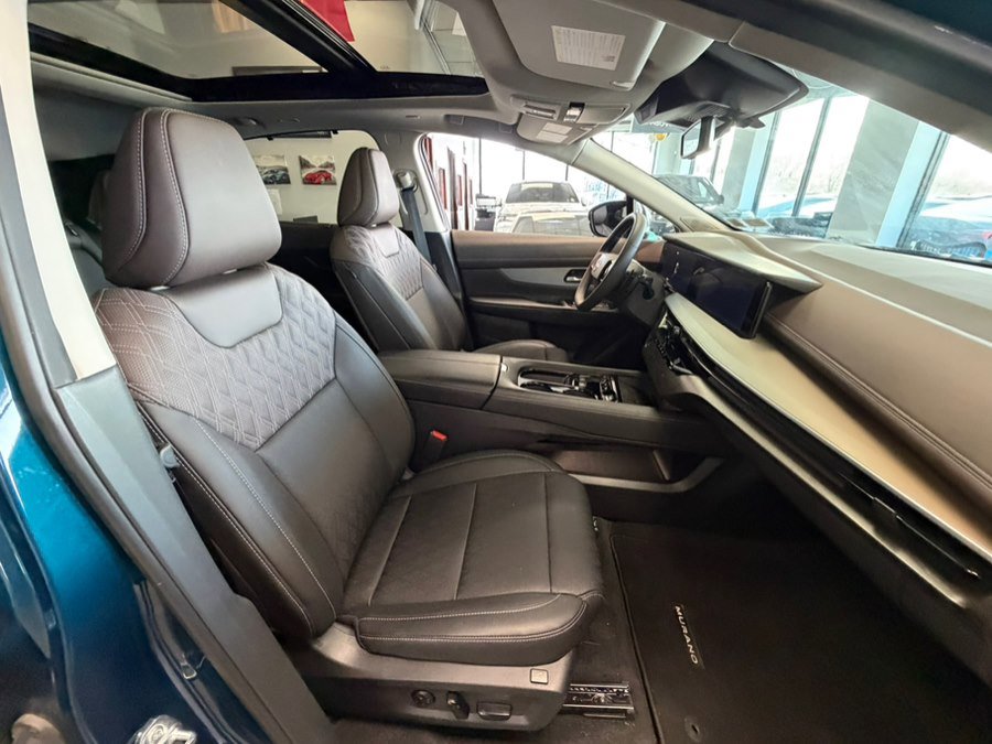 Used 2025 Nissan Murano Platinum w/ Cargo Package image 38