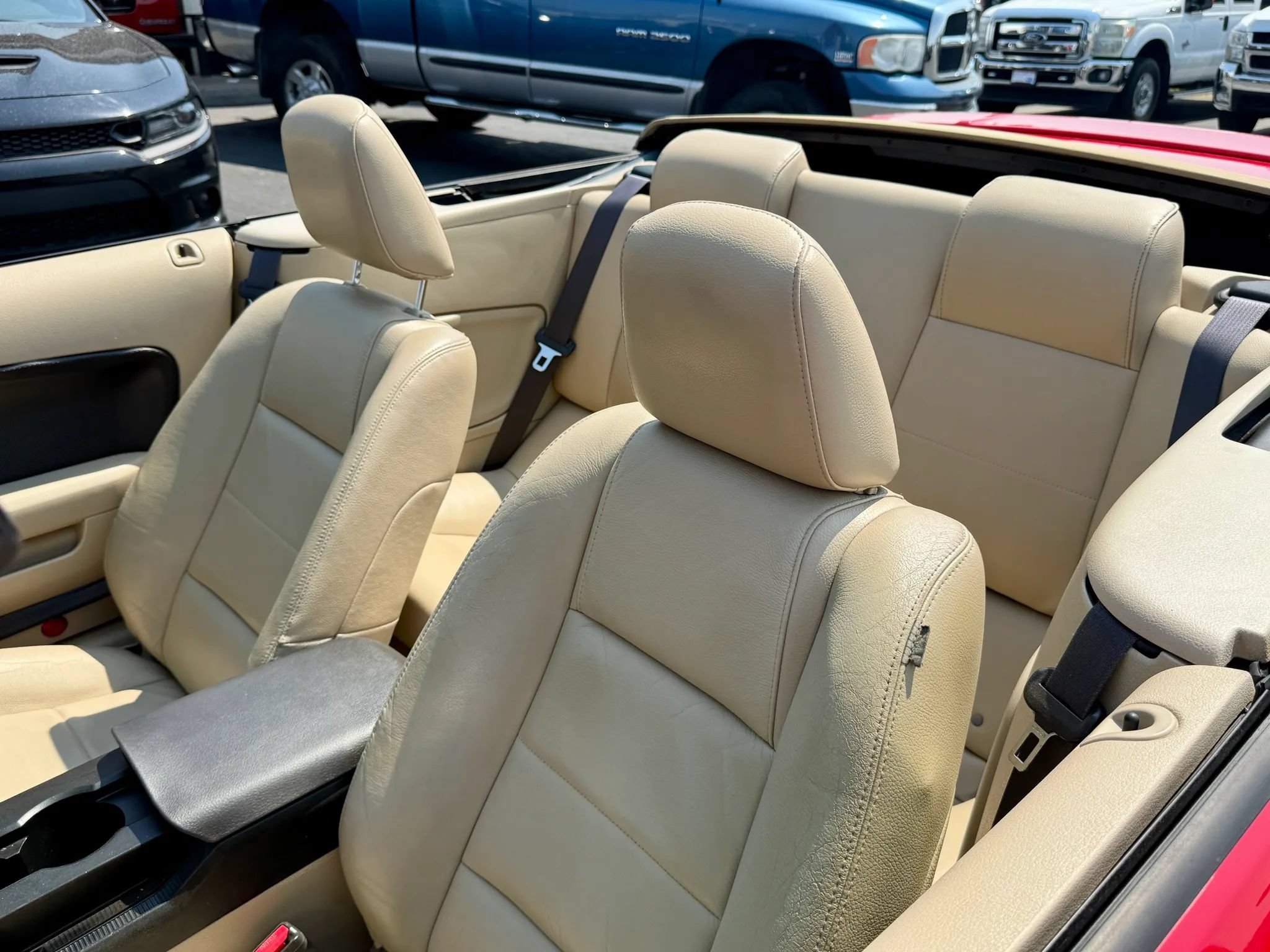 Used 2008 Ford Mustang Convertible RWD image 17