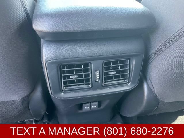 Used 2025 Toyota RAV4 SE AWD/4WD image 19