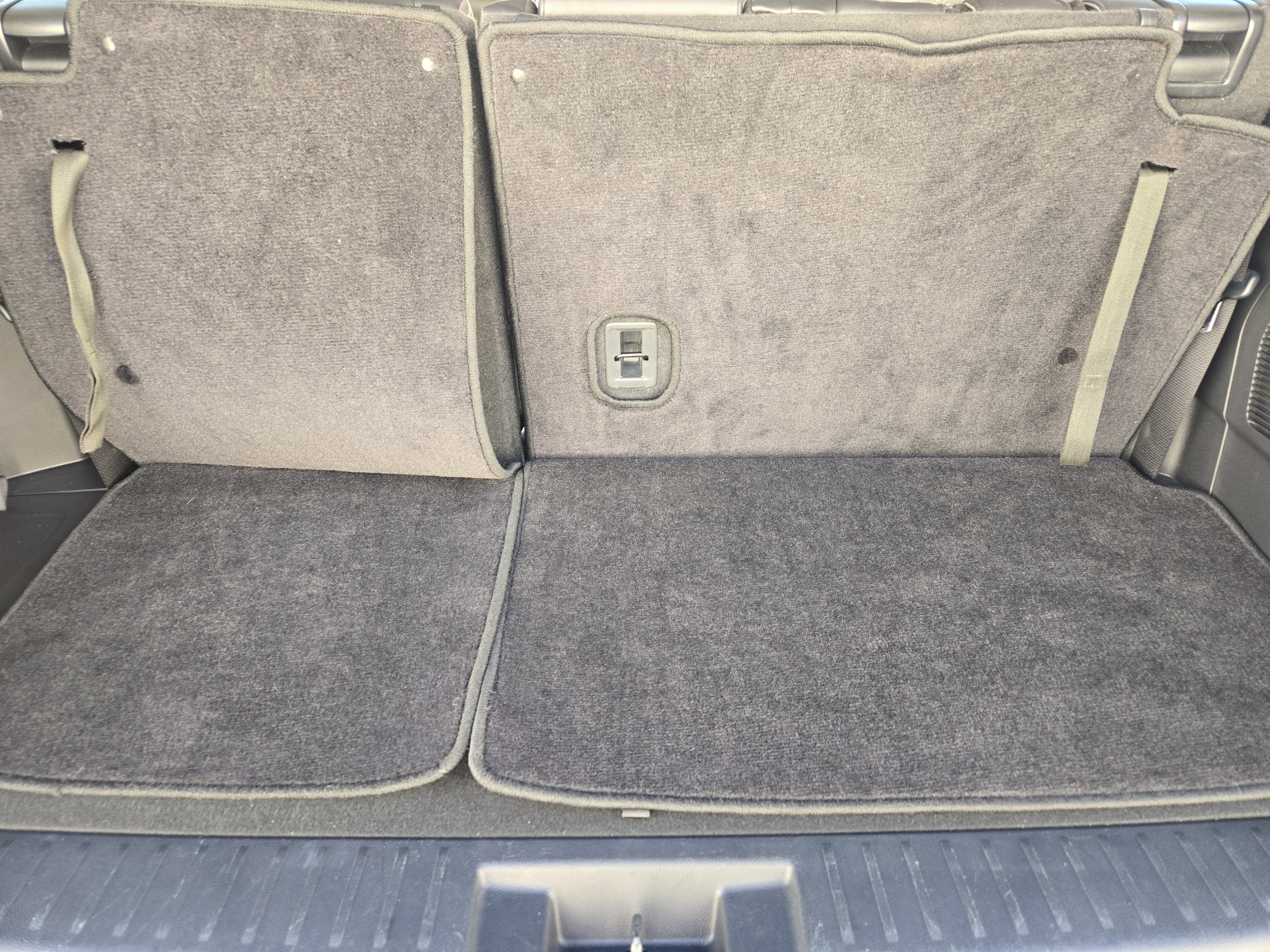 Used 2024 Toyota Highlander XLE image 36