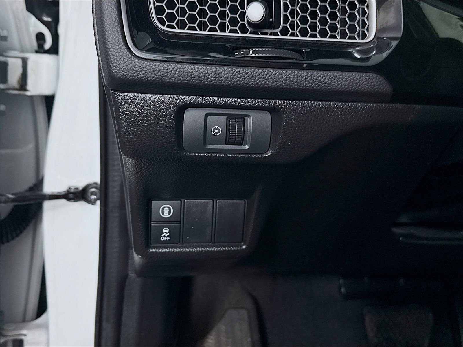 Used 2022 Honda Civic EX image 11