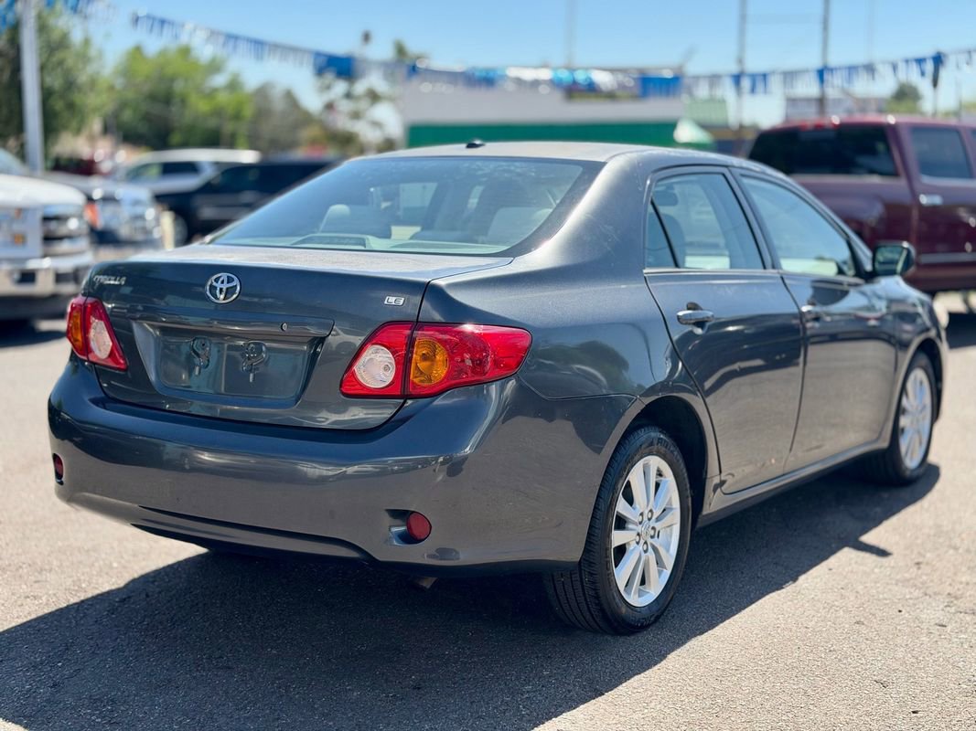 Used 2009 Toyota Corolla LE FWD image 2