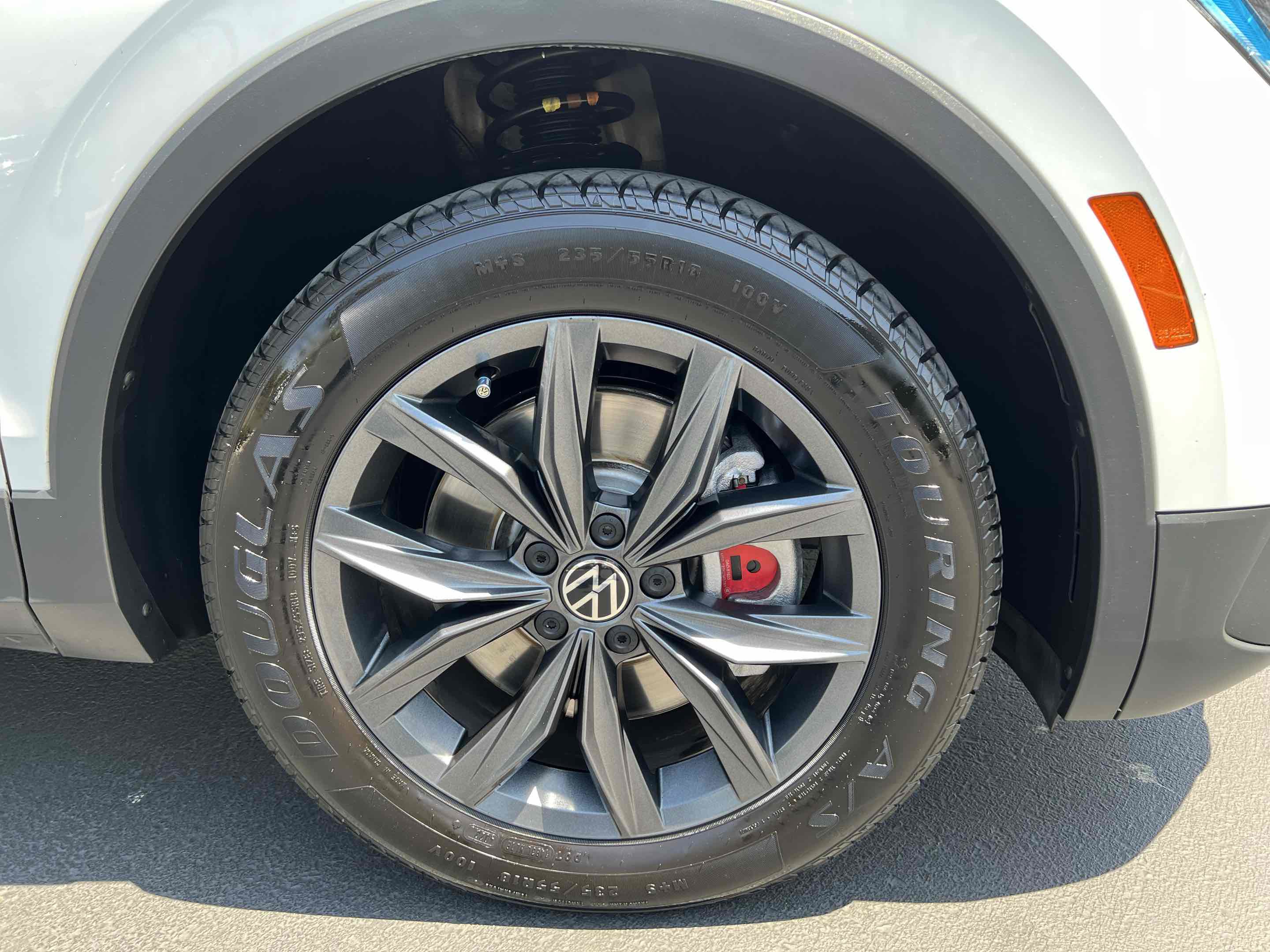 Used 2023 Volkswagen Tiguan SE w/ Panoramic Sunroof Package image 77