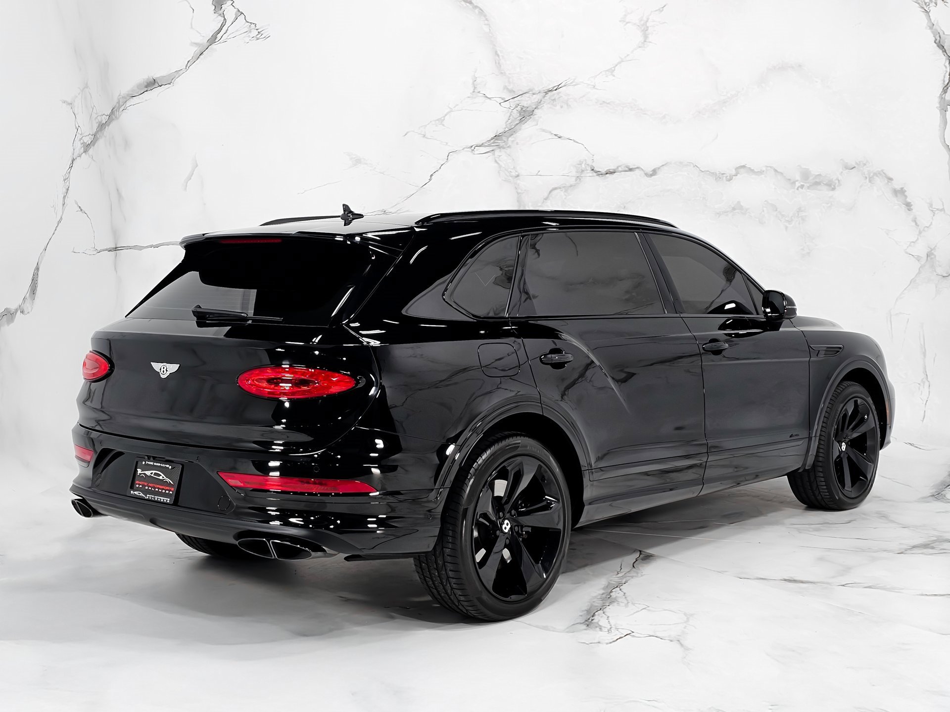 Used 2023 Bentley Bentayga Extended Wheelbase image 8