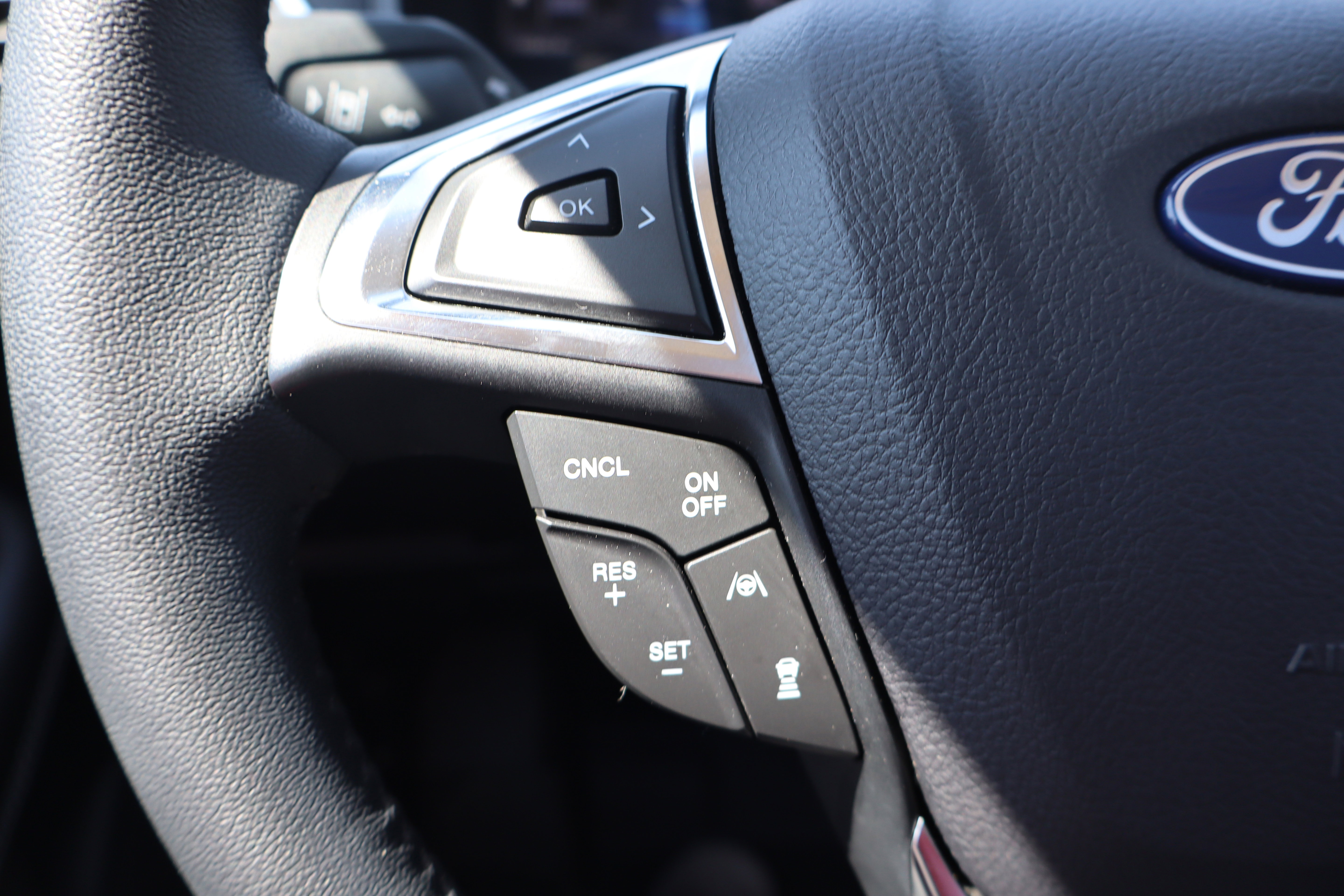 Used 2024 Ford Edge Titanium w/ Equipment Group 301A AWD/4WD image 16