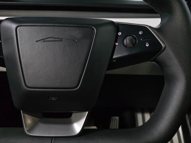 Used 2024 Tesla Cybertruck AWD Crew Cab image 26