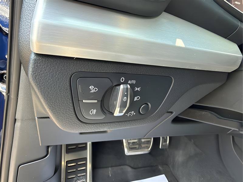 Used 2018 Audi SQ5 Premium Plus AWD/4WD image 24