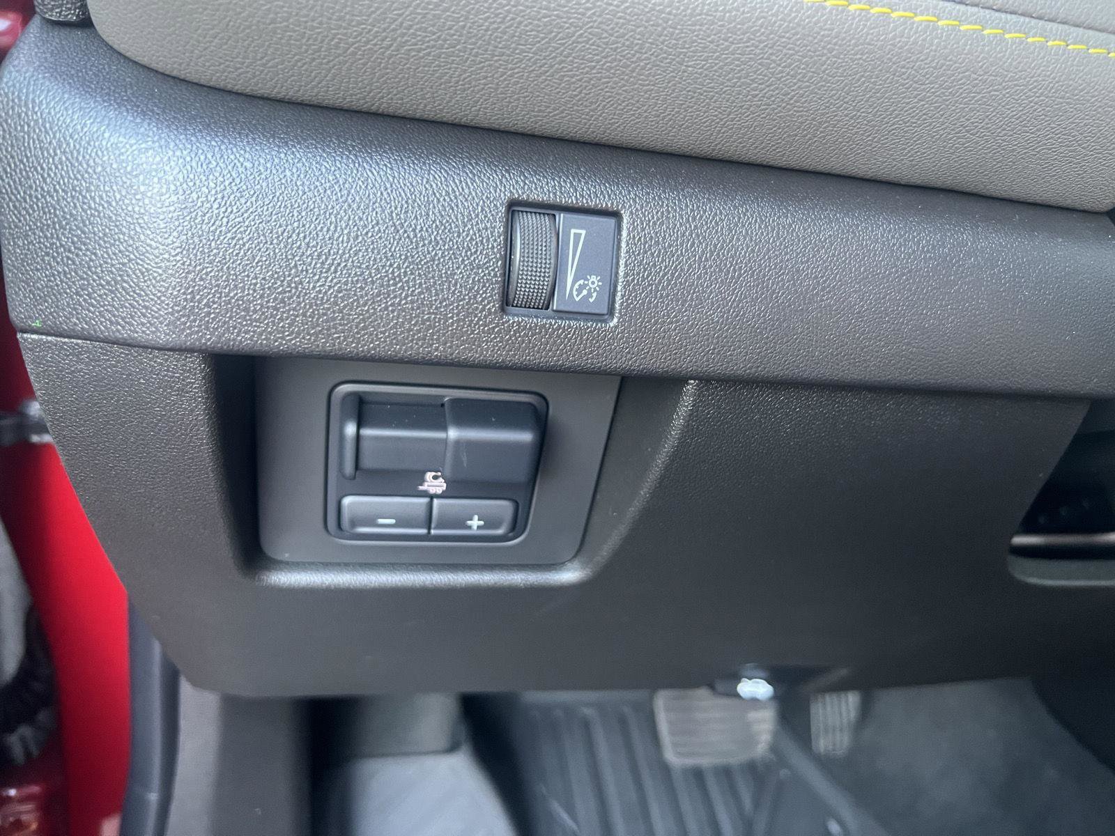 Used 2023 Chevrolet Colorado ZR2 w/ ZR2 Convenience Package III AWD/4WD image 22