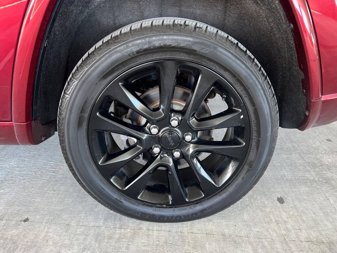 Used 2019 Jeep Grand Cherokee Altitude AWD/4WD image 34