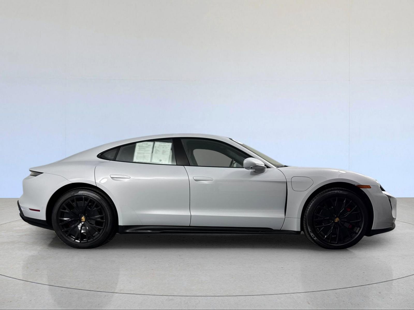 Certified 2024 Porsche Taycan GTS image 9