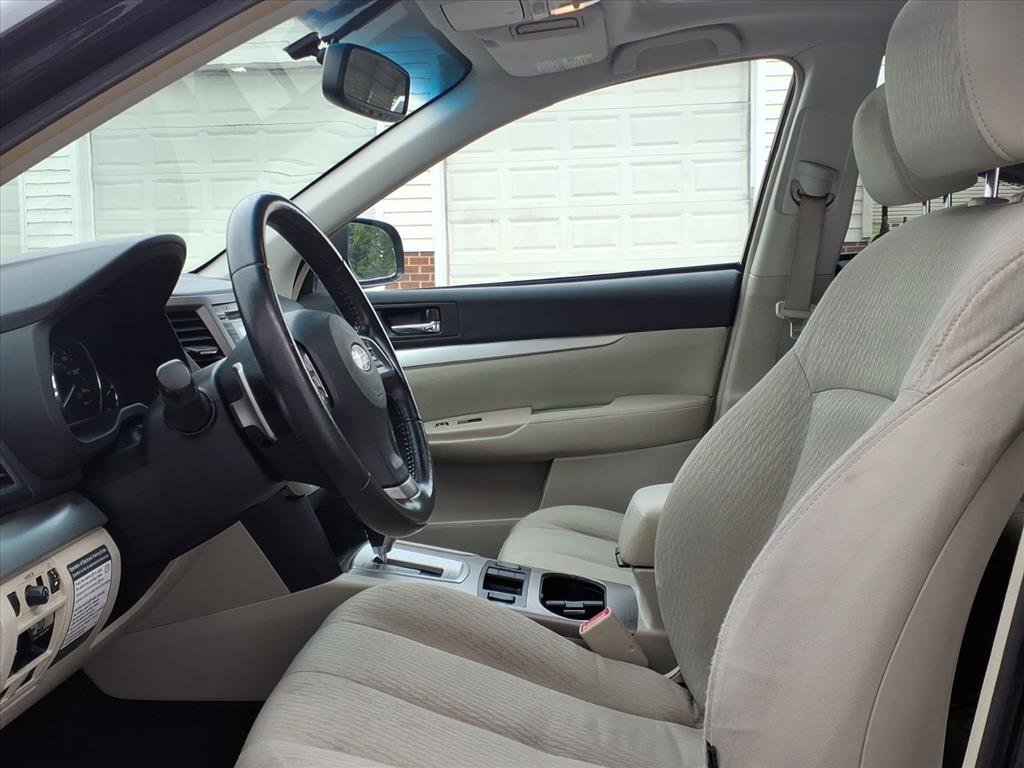 Used 2012 Subaru Outback 2.5i Premium image 8