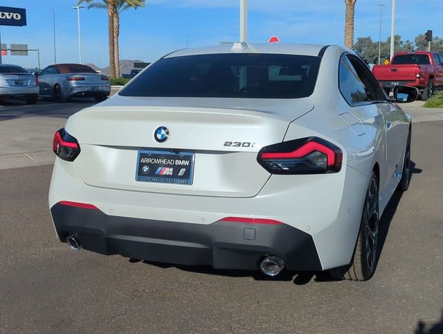 Used 2026 BMW 230i Coupe w/ Convenience Package image 7