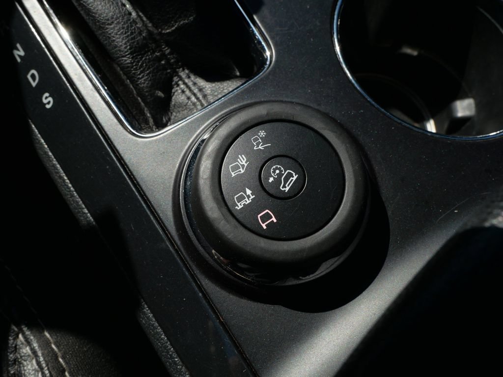 Used 2017 Ford Explorer Limited AWD/4WD image 26