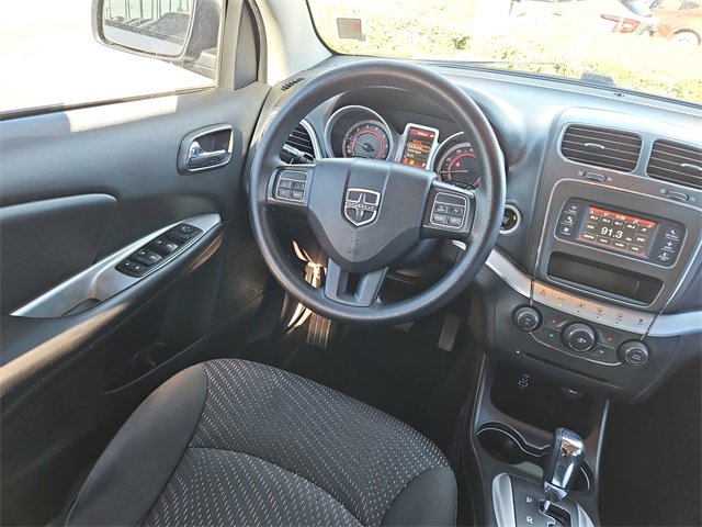 Used 2017 Dodge Journey SE w/ Flexible Seating Group image 8