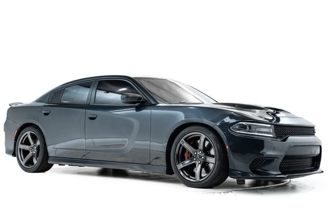 Used 2018 Dodge Charger SRT Hellcat w/ Harman/Kardon Audio Group RWD image 5
