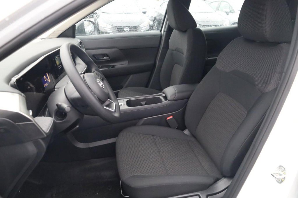 New 2026 Nissan Kicks S image 18