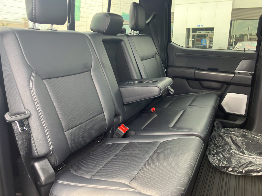 Used 2025 Ford F150 Lariat w/ Equipment Group 502A High AWD/4WD image 39