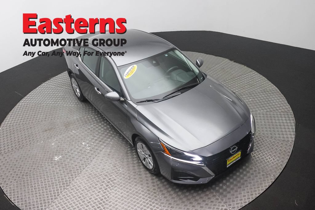 Used 2023 Nissan Altima 2.5 S FWD image 3