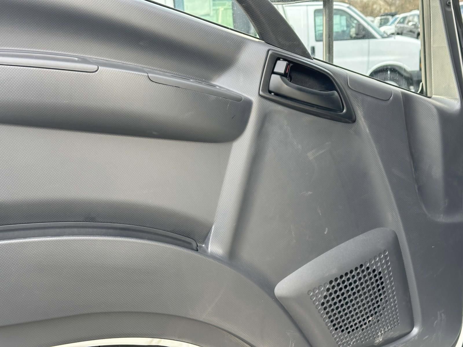 New 2025 Chevrolet Low Cab Forward image 7