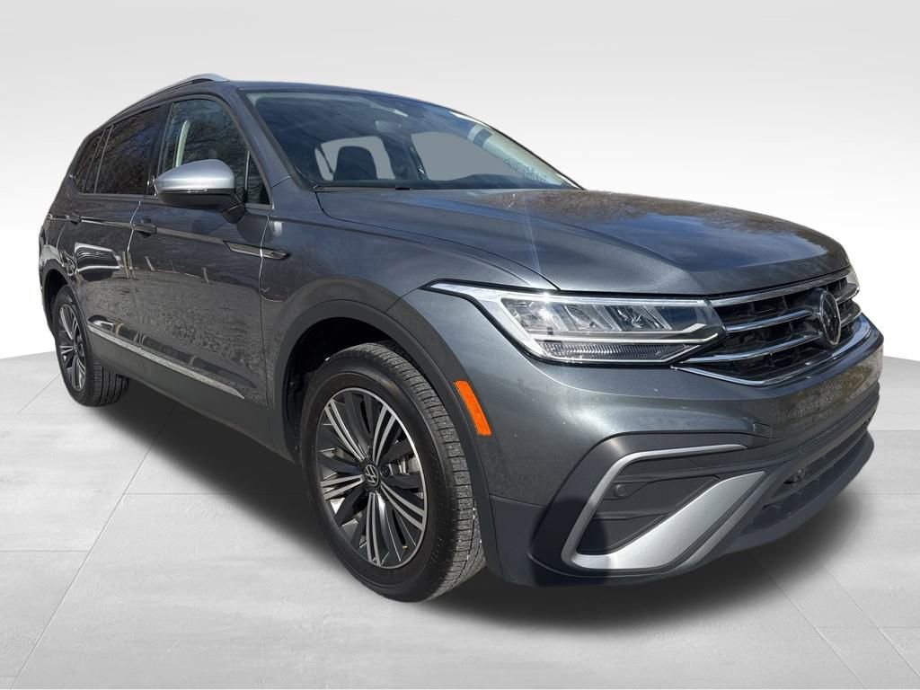 Used 2024 Volkswagen Tiguan Wolfsburg Edition image 10
