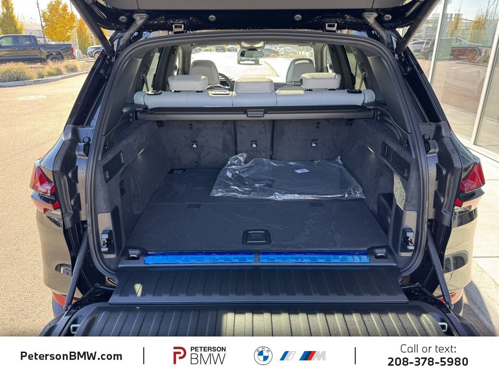 New 2026 BMW X5 xDrive50e image 6