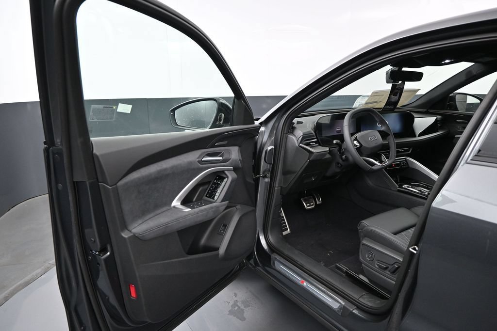 New 2026 Audi SQ5 Premium Plus AWD/4WD image 5