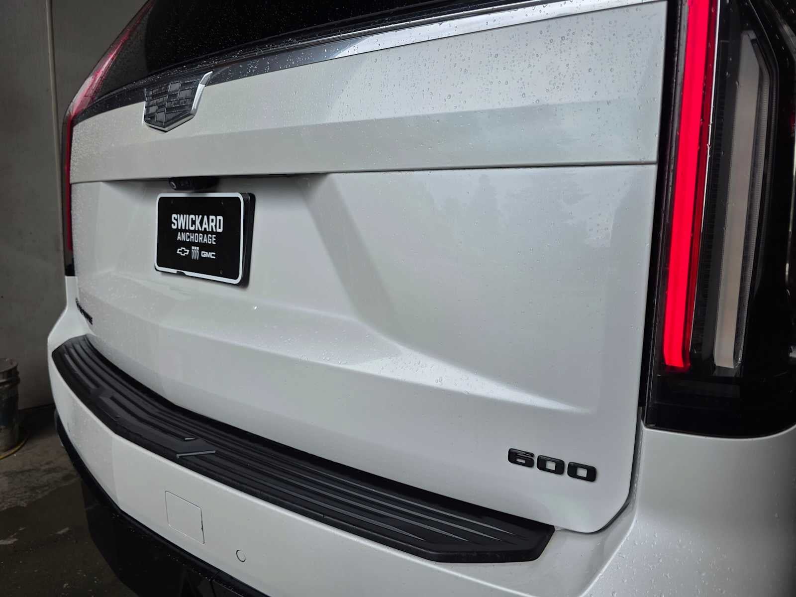 Certified 2021 Cadillac Escalade Premium Luxury w/ LPO, Illumination Package AWD/4WD image 14