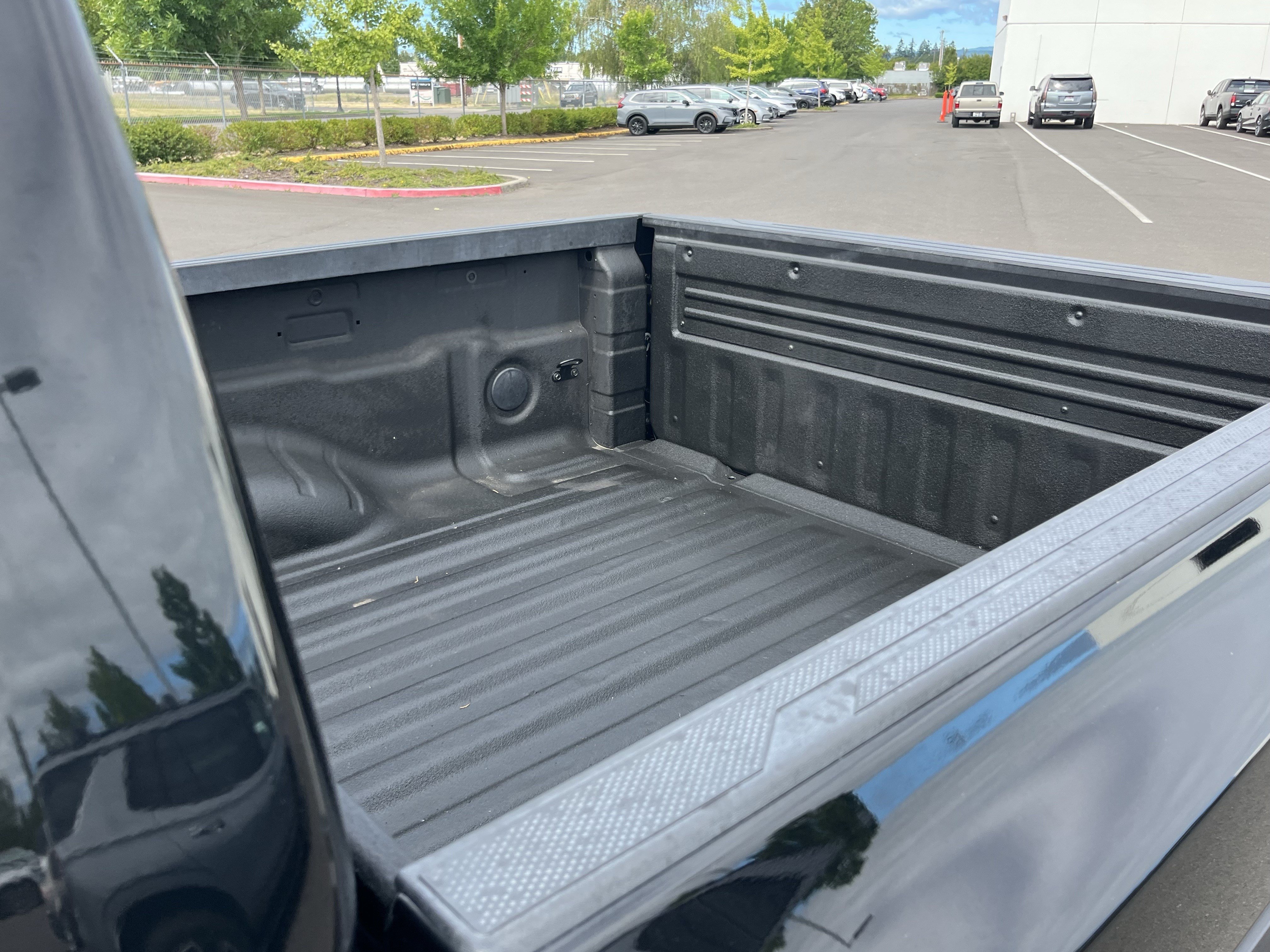 Used 2022 Nissan Frontier PRO-4X w/ Off-Road Protection Package AWD/4WD image 10