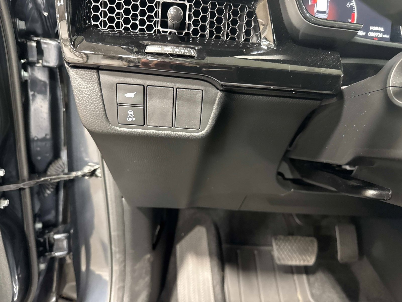 Used 2025 Honda CR-V EX-L image 33