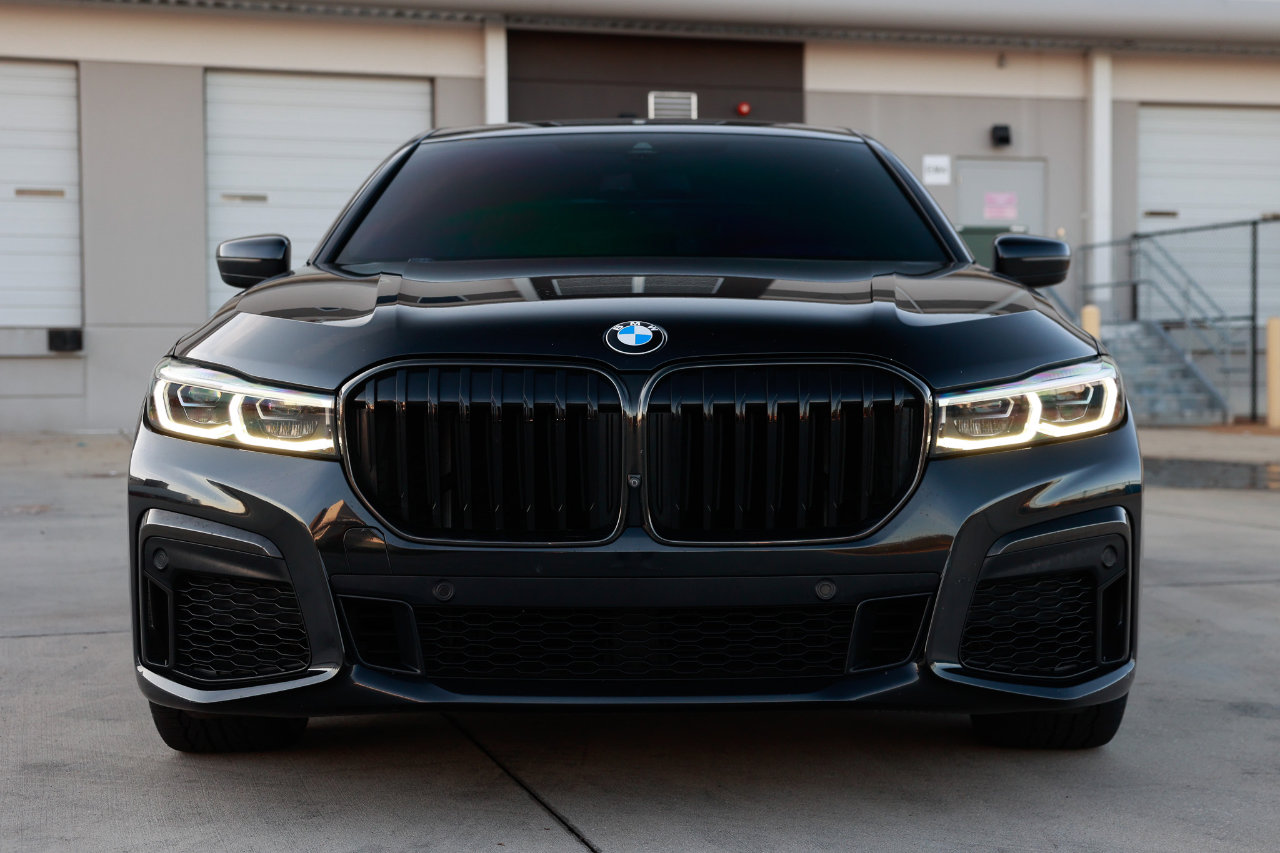 Used 2021 BMW 750i xDrive w/ Luxury Rear Seating Package image 19