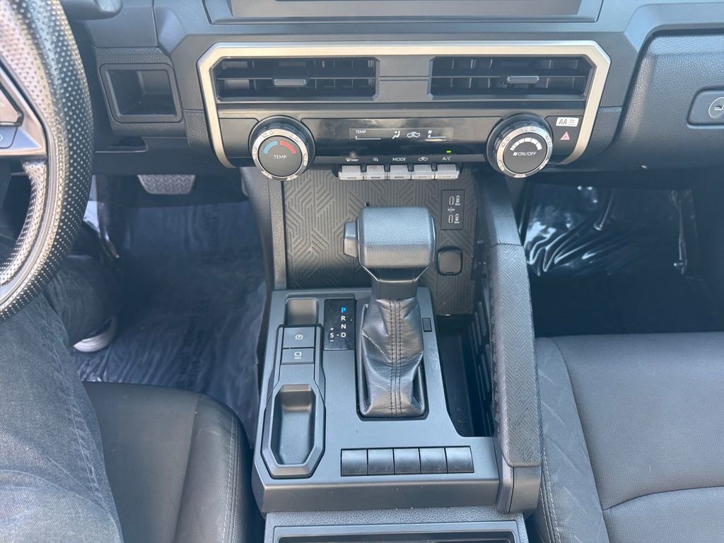 Used 2024 Toyota Tacoma SR image 15