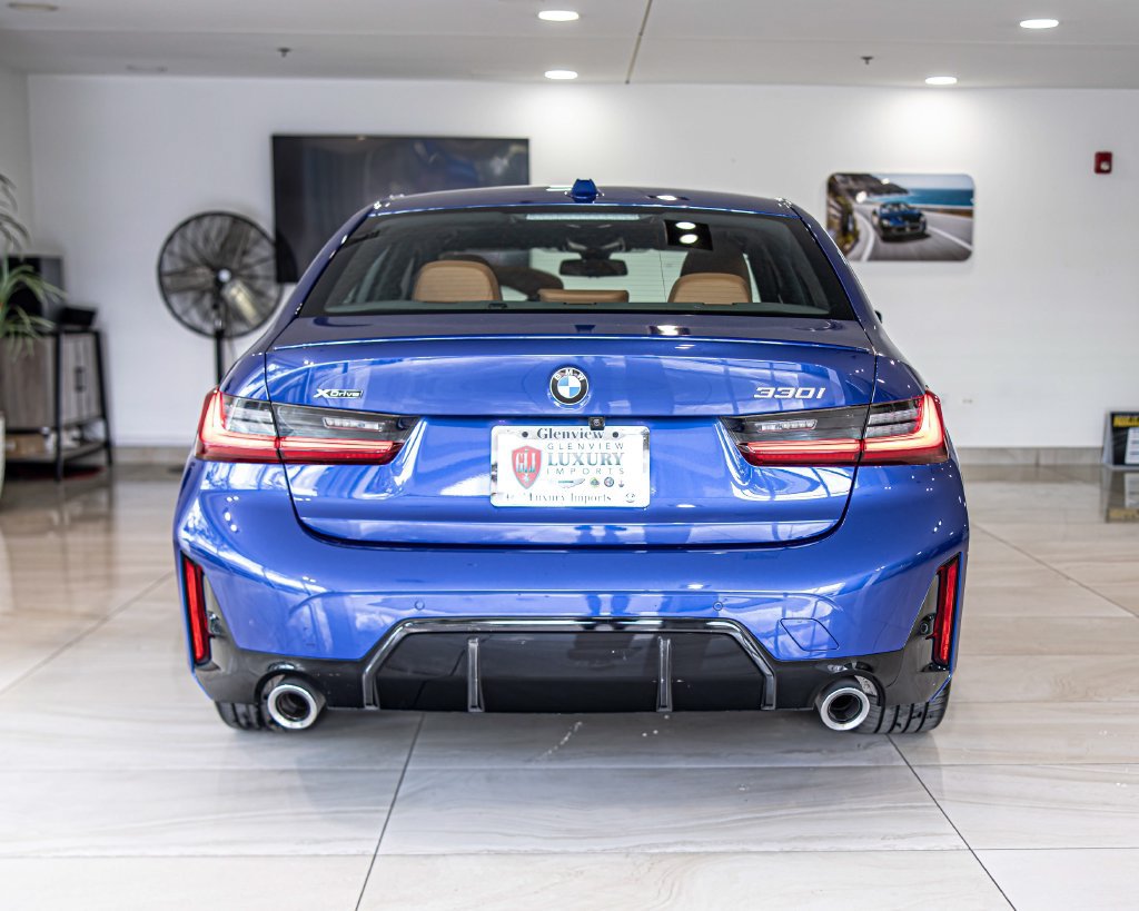 Used 2023 BMW 330i xDrive Sedan w/ M Sport Package AWD/4WD image 13