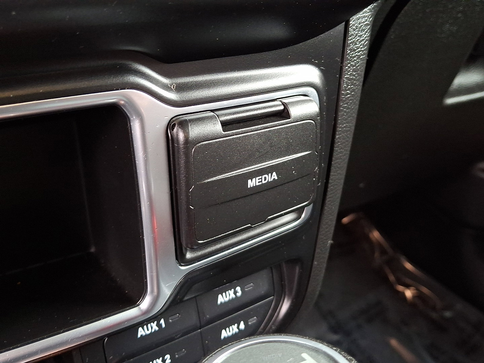 Used 2022 Jeep Wrangler Unlimited Sport image 23